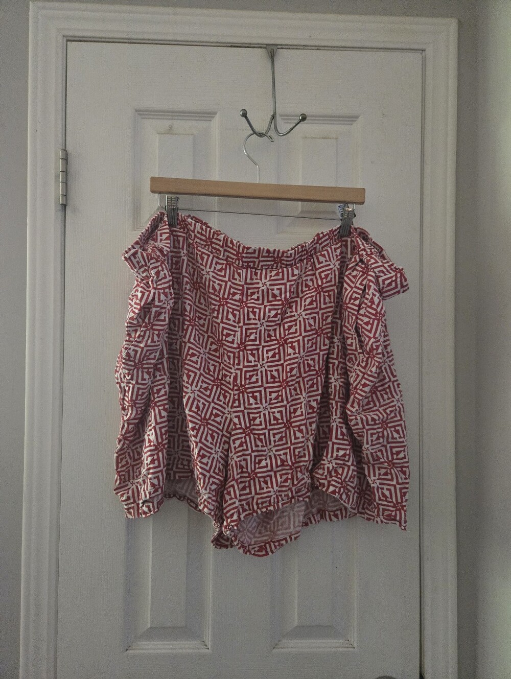 4x Liz Claiborne linen blend shorts